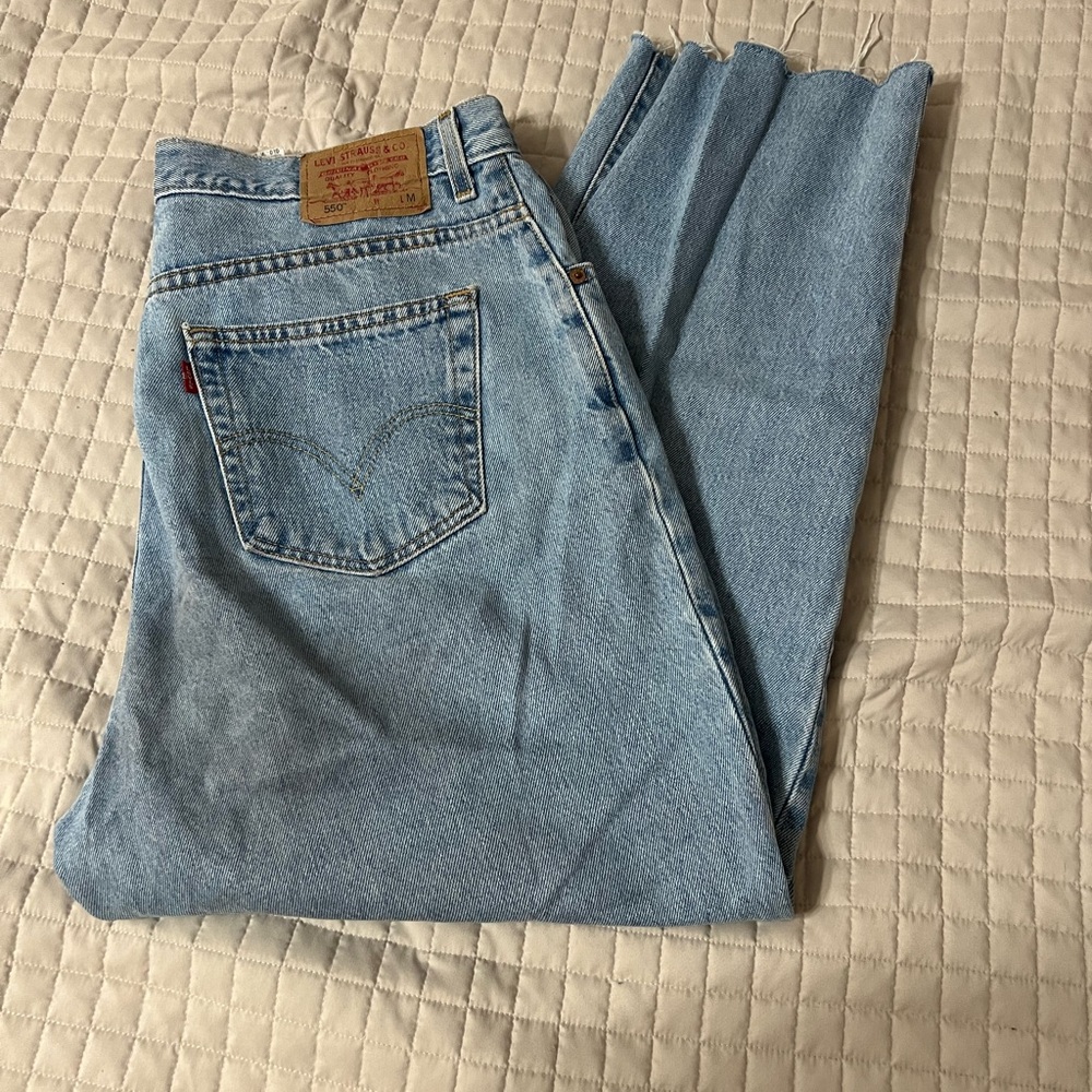 Levi's Light Wash 550s Blue Jeans